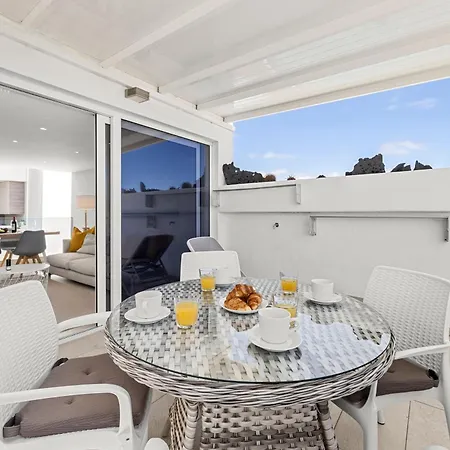 Stunning 2 Bedroom Duplex Close To Main With Seaviews Puerto del Carmen (Lanzarote)