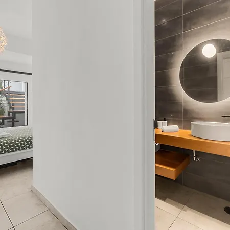 公寓 Stunning 2 Bedroom Duplex Close To Main With Seaviews