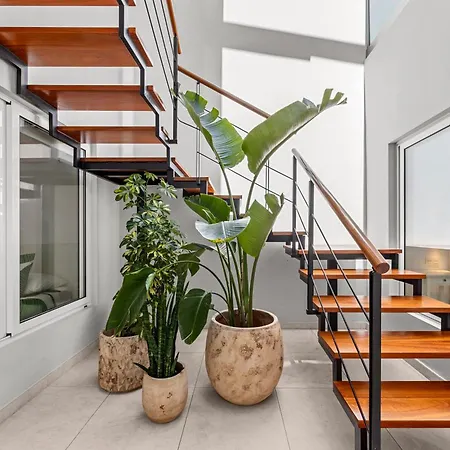 公寓 Stunning 2 Bedroom Duplex Close To Main With Seaviews 卡门港